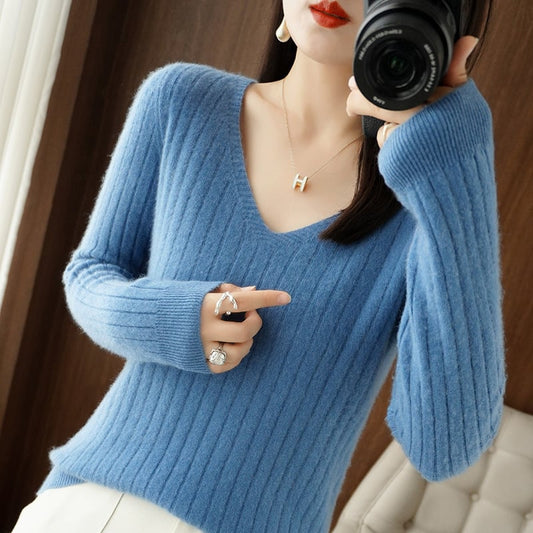 (Novinka)Dámsky pruhovaný sveter s výstrihom do V - nevyhnutný prvok vášho zimného šatníka